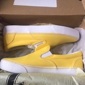 Lugz Men’s Clipper Slip-On Sneakers Size 9.5/ 41